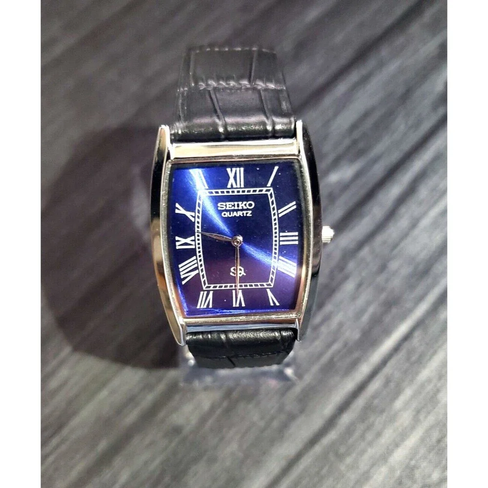 RARE NOS Seiko Mens Tank‎ Barrel Blue Satin Roman Dial Black Leather band…